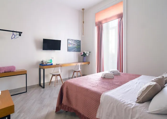 فندق Maison Do Re Umberto نابولي